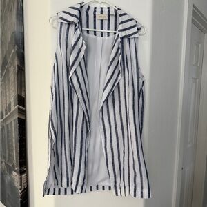 3/15$ Chico's Navy and White Striped Top size 1